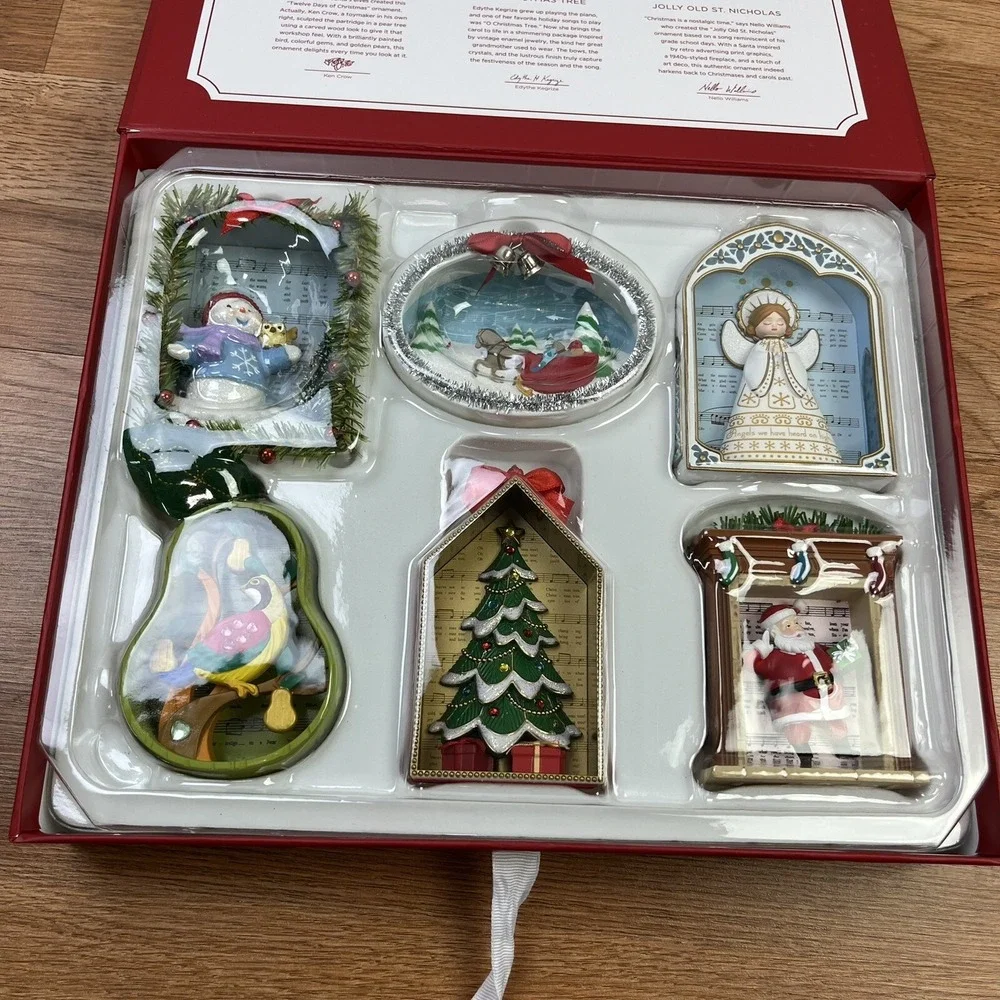 Hallmark Keepsake Ornament Club 2018 Songs of The Season Set‎